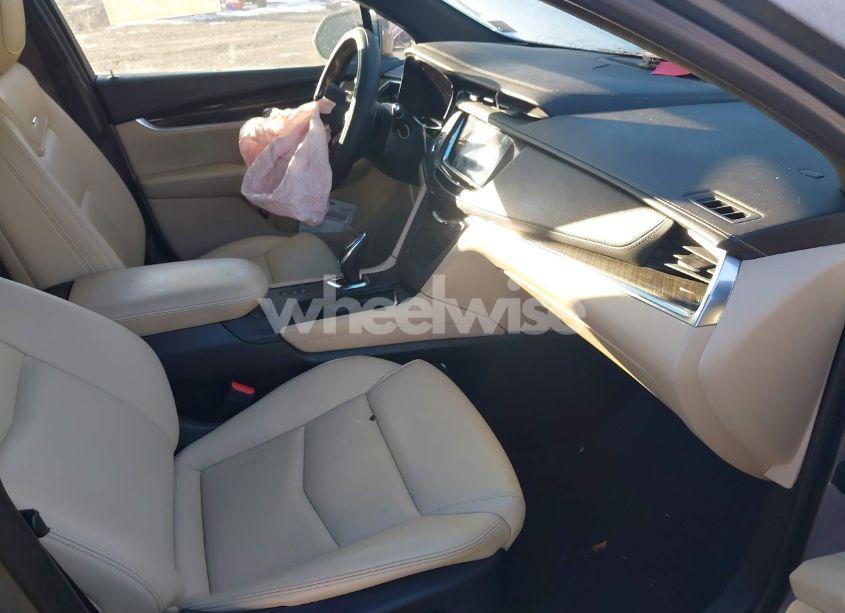 Photo 5 of 2019 Cadillac Xt5 STANDARD (VIN 1GYKNBRS6KZ235702)