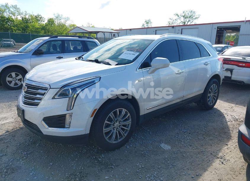 Photo 2 of 2017 Cadillac Xt5 LUXURY (VIN 1GYKNBRS7HZ115156)