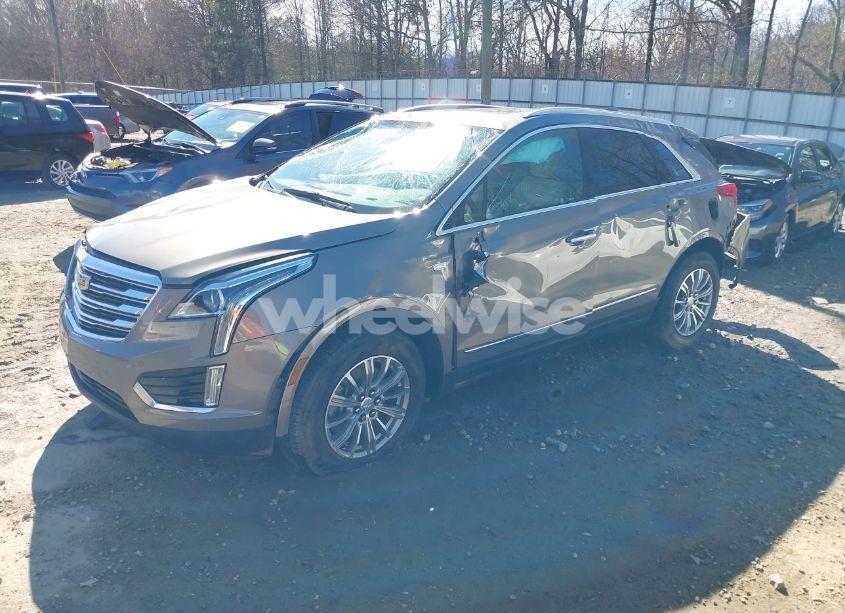 Photo 2 of 2017 Cadillac Xt5 LUXURY (VIN 1GYKNBRS7HZ288241)