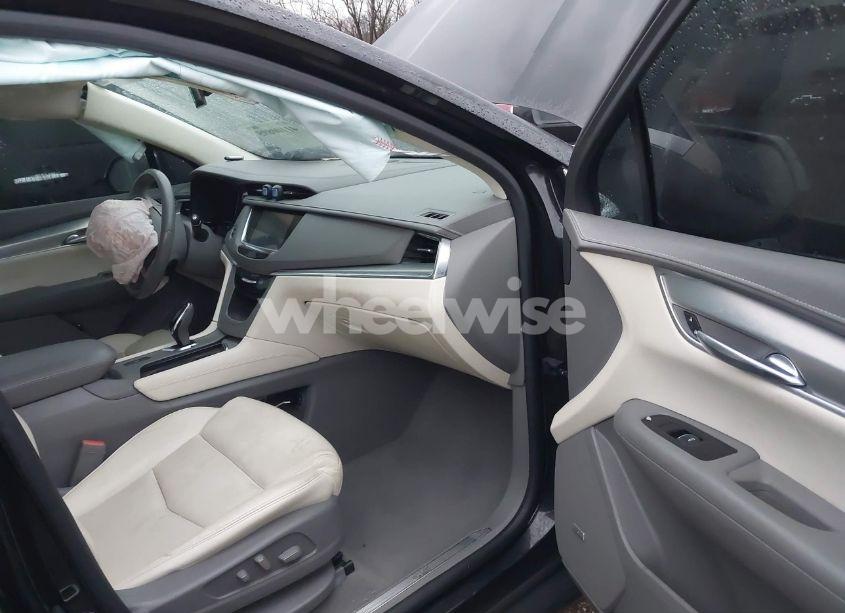 Photo 5 of 2017 Cadillac Xt5 LUXURY (VIN 1GYKNBRS8HZ163233)