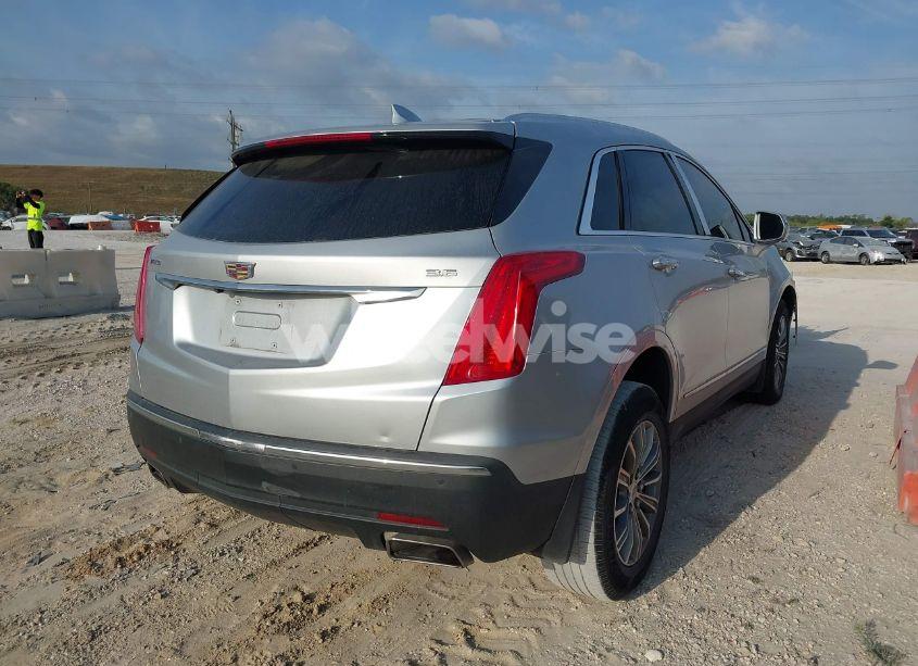 Photo 4 of 2017 Cadillac Xt5 LUXURY (VIN 1GYKNBRS8HZ205769)