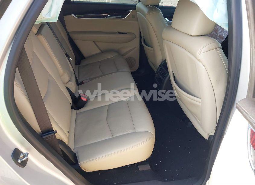 Photo 8 of 2017 Cadillac Xt5 LUXURY (VIN 1GYKNBRS8HZ205769)