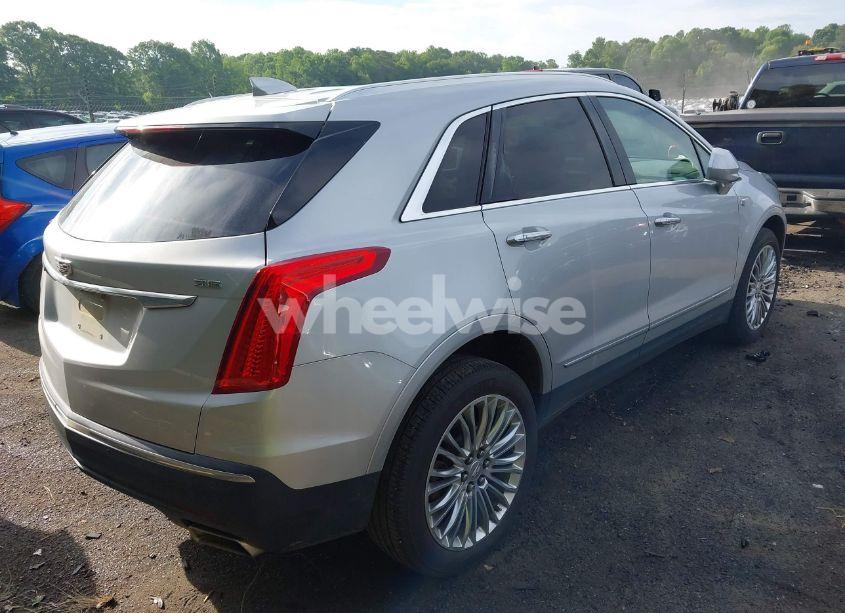 Photo 4 of 2017 Cadillac Xt5 LUXURY (VIN 1GYKNBRS8HZ265955)