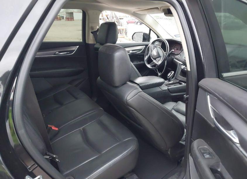 Photo 8 of 2017 Cadillac Xt5 LUXURY (VIN 1GYKNBRSXHZ111876)