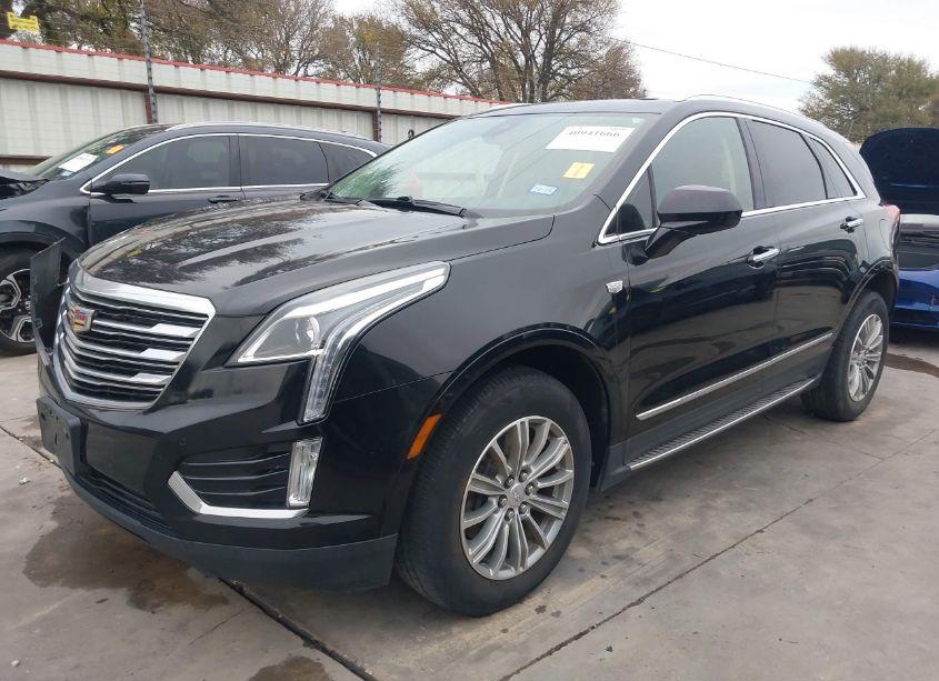 Photo 2 of 2017 Cadillac Xt5 LUXURY (VIN 1GYKNBRSXHZ247957)