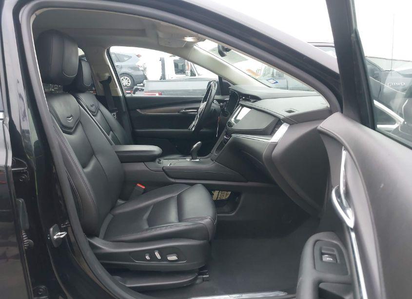 Photo 5 of 2017 Cadillac Xt5 LUXURY (VIN 1GYKNBRSXHZ247957)