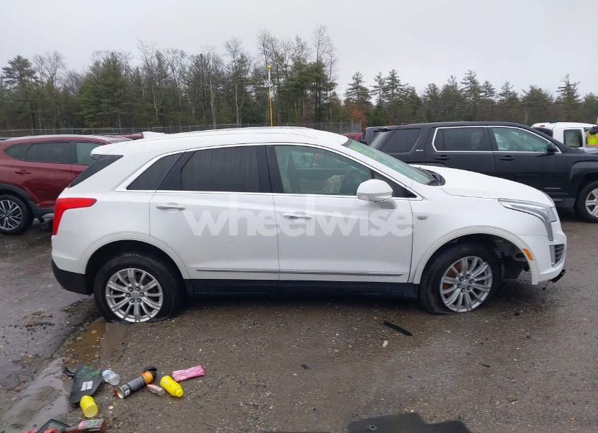 Photo 14 of 2018 Cadillac Xt5 STANDARD (VIN 1GYKNBRSXJZ104139)
