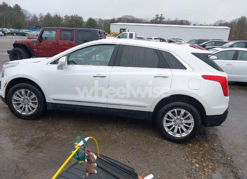Photo 15 of 2018 Cadillac Xt5 STANDARD (VIN 1GYKNBRSXJZ104139)