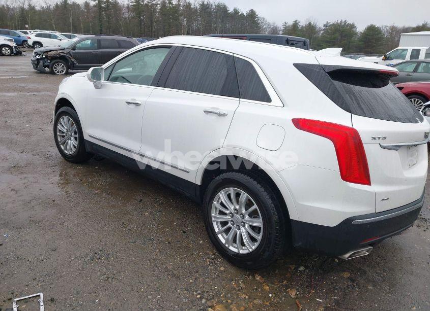 Photo 3 of 2018 Cadillac Xt5 STANDARD (VIN 1GYKNBRSXJZ104139)