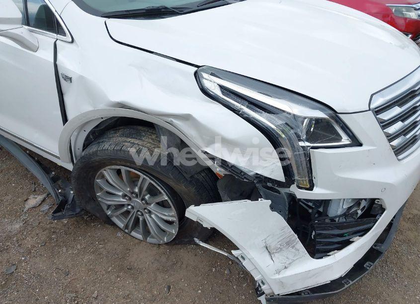 Photo 6 of 2018 Cadillac Xt5 LUXURY (VIN 1GYKNCRS0JZ133560)