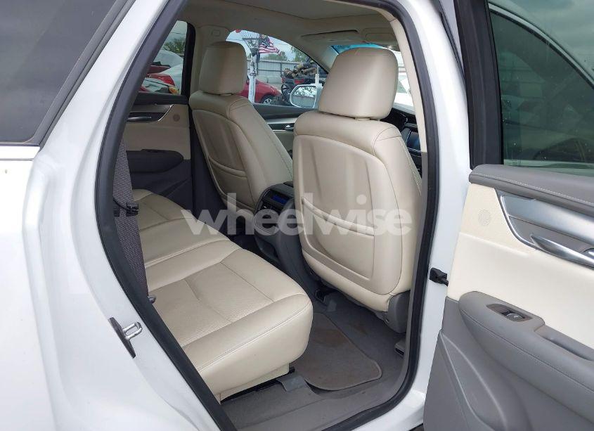 Photo 8 of 2018 Cadillac Xt5 LUXURY (VIN 1GYKNCRS0JZ133560)