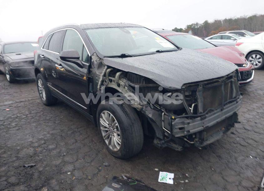 2018 Cadillac Xt5 LUXURY (VIN 1GYKNCRS0JZ154893) main photo