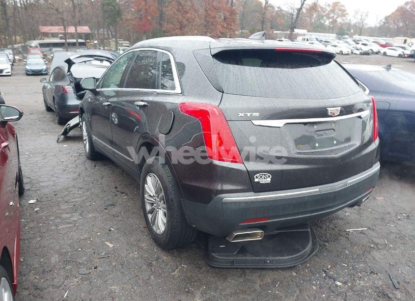 Photo 3 of 2018 Cadillac Xt5 LUXURY (VIN 1GYKNCRS0JZ154893)