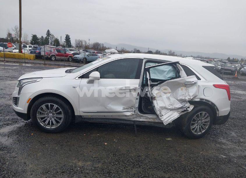 Photo 14 of 2018 Cadillac Xt5 LUXURY (VIN 1GYKNCRS0JZ179843)
