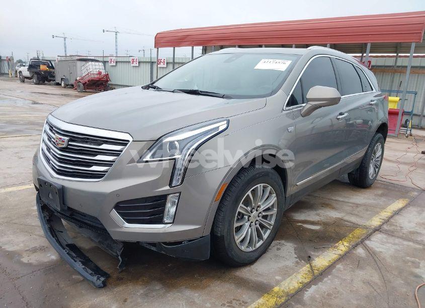 Photo 2 of 2018 Cadillac Xt5 LUXURY (VIN 1GYKNCRS1JZ198854)
