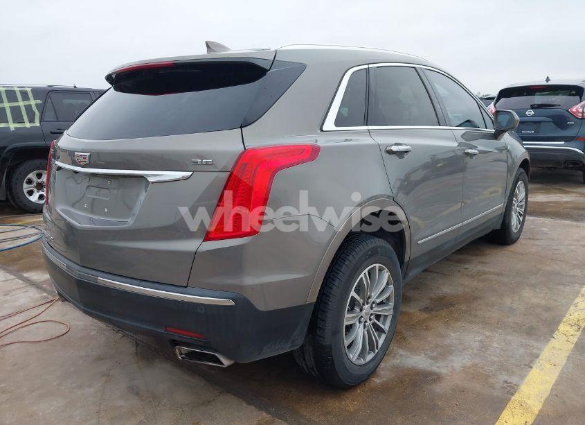 Photo 4 of 2018 Cadillac Xt5 LUXURY (VIN 1GYKNCRS1JZ198854)