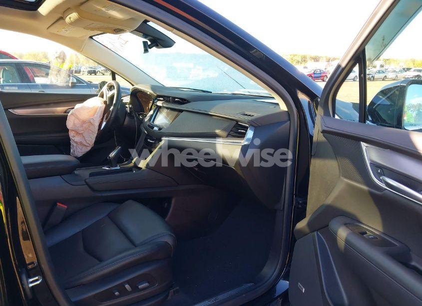 Photo 5 of 2019 Cadillac Xt5 LUXURY (VIN 1GYKNCRS1KZ161658)