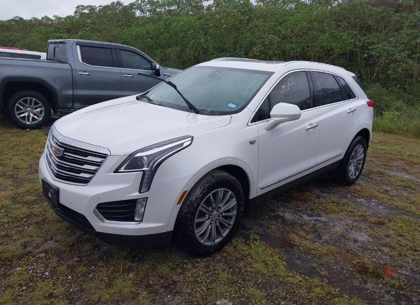 Photo 2 of 2019 Cadillac Xt5 LUXURY FWD (VIN 1GYKNCRS1KZ294985)