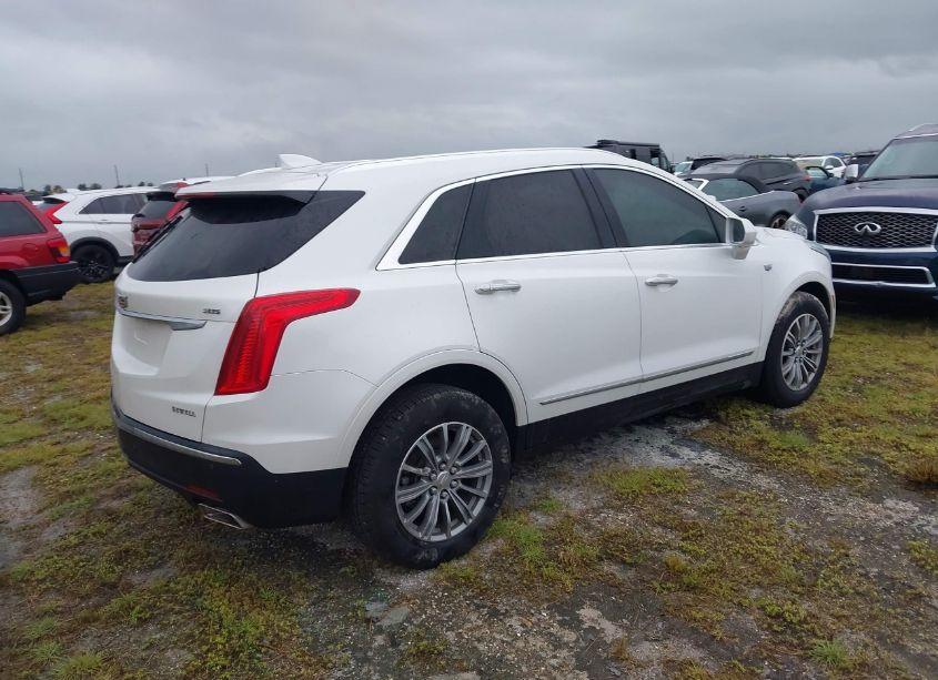 Photo 4 of 2019 Cadillac Xt5 LUXURY FWD (VIN 1GYKNCRS1KZ294985)