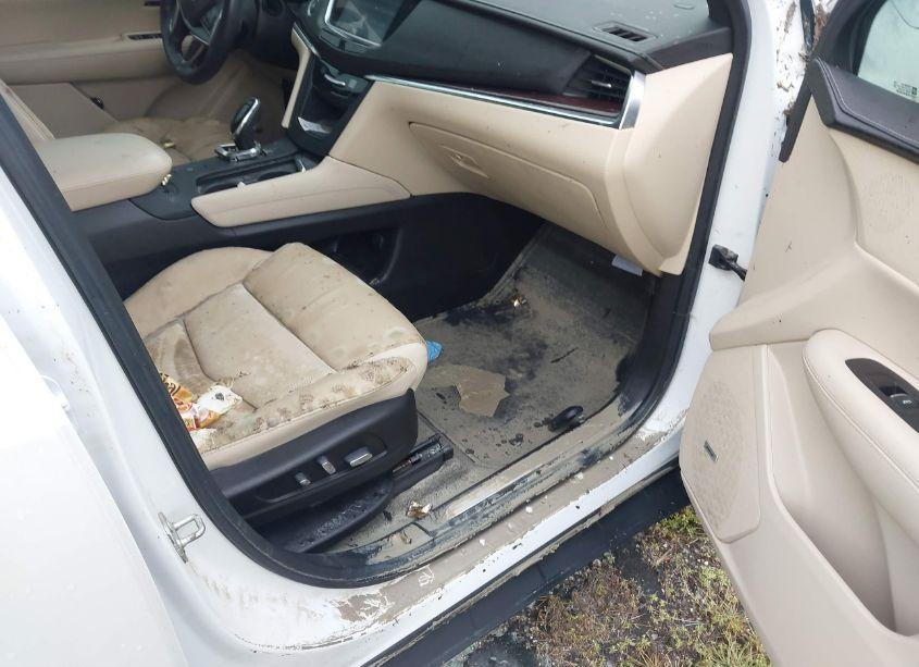 Photo 5 of 2019 Cadillac Xt5 LUXURY FWD (VIN 1GYKNCRS1KZ294985)