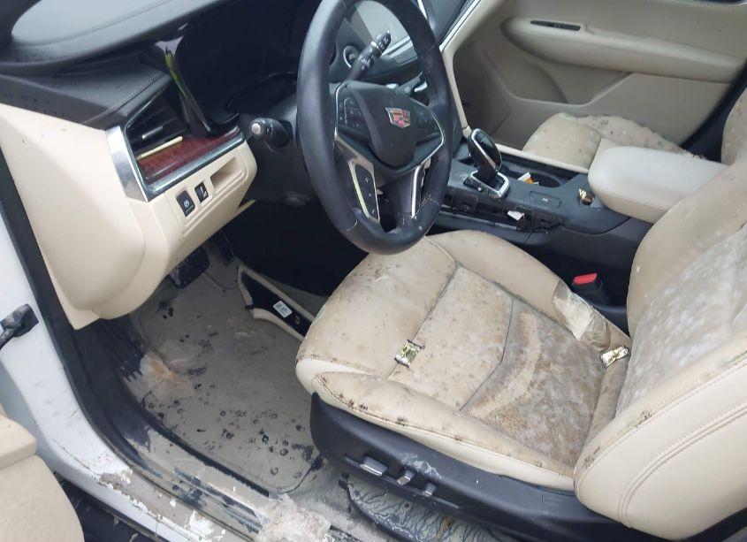 Photo 6 of 2019 Cadillac Xt5 LUXURY FWD (VIN 1GYKNCRS1KZ294985)