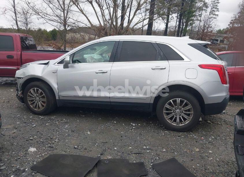 Photo 14 of 2018 Cadillac Xt5 LUXURY (VIN 1GYKNCRS2JZ177057)