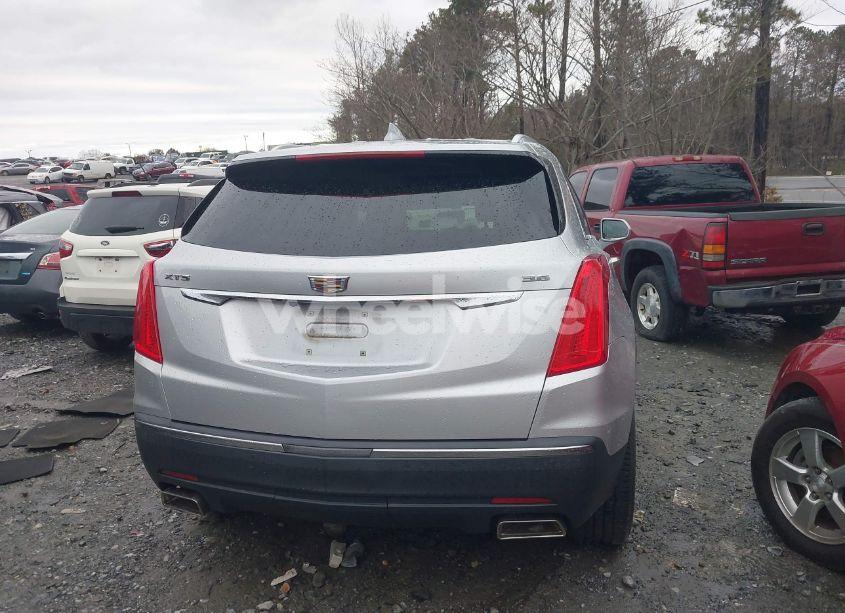 Photo 16 of 2018 Cadillac Xt5 LUXURY (VIN 1GYKNCRS2JZ177057)