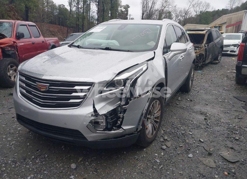 Photo 2 of 2018 Cadillac Xt5 LUXURY (VIN 1GYKNCRS2JZ177057)