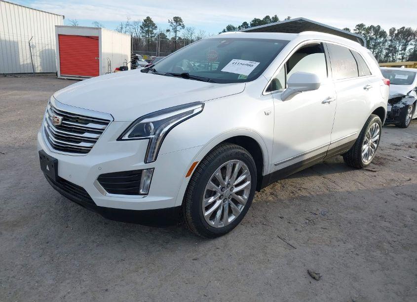 Photo 2 of 2019 Cadillac Xt5 LUXURY (VIN 1GYKNCRS4KZ223795)