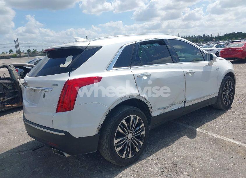 Photo 4 of 2017 Cadillac Xt5 PREMIUM LUXURY (VIN 1GYKNCRS5HZ230621)