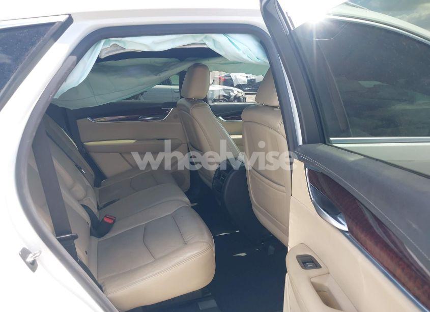 Photo 8 of 2017 Cadillac Xt5 PREMIUM LUXURY (VIN 1GYKNCRS5HZ230621)