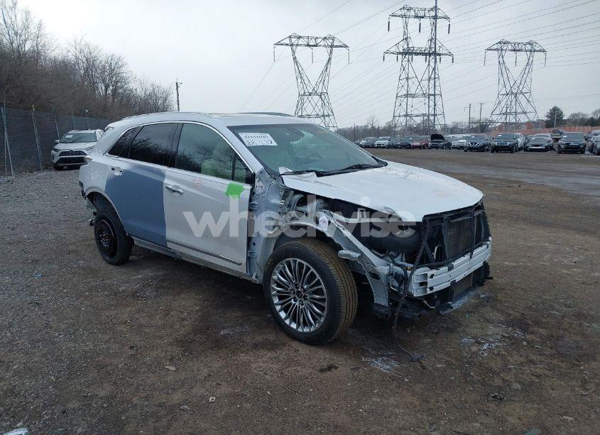 2018 Cadillac Xt5 LUXURY (VIN 1GYKNCRS5JZ112008) main photo