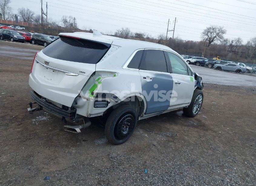 Photo 4 of 2018 Cadillac Xt5 LUXURY (VIN 1GYKNCRS5JZ112008)