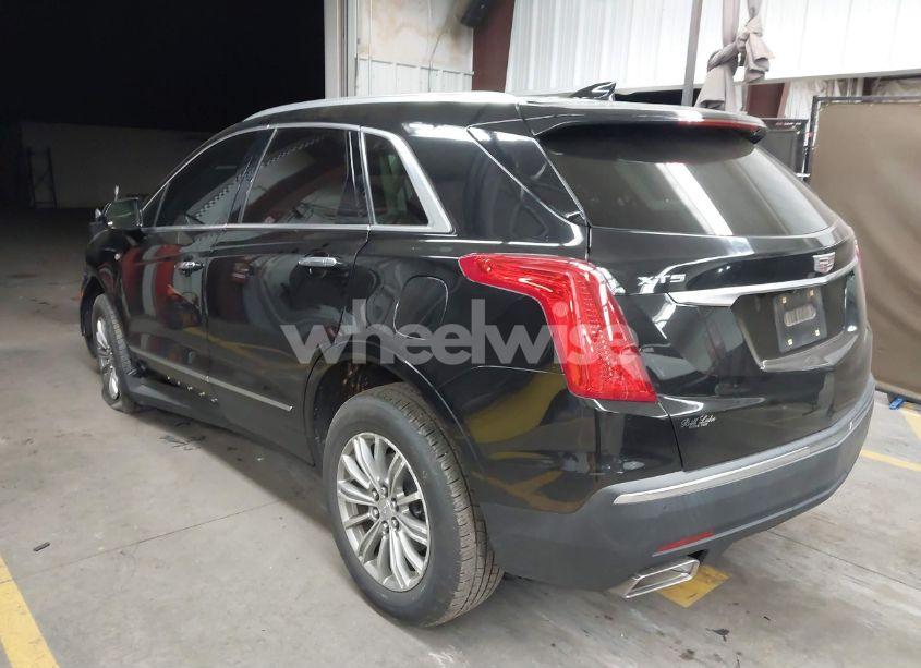 Photo 3 of 2019 Cadillac Xt5 LUXURY (VIN 1GYKNCRS5KZ142904)