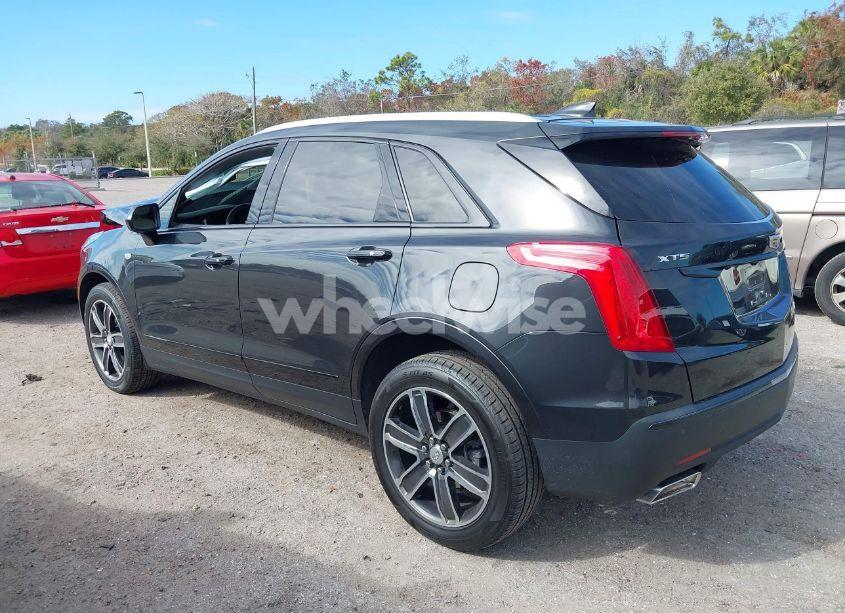Photo 3 of 2019 Cadillac Xt5 LUXURY (VIN 1GYKNCRS5KZ272634)
