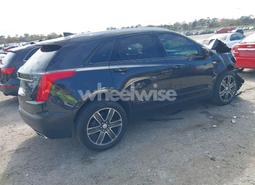 Photo 4 of 2019 Cadillac Xt5 LUXURY (VIN 1GYKNCRS5KZ272634)