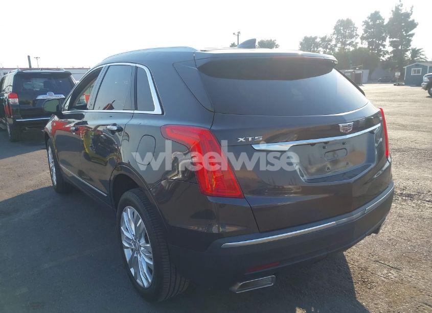 Photo 3 of 2017 Cadillac Xt5 PREMIUM LUXURY (VIN 1GYKNCRS6HZ203749)