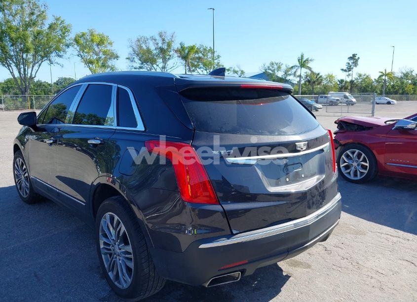 Photo 3 of 2017 Cadillac Xt5 PREMIUM LUXURY (VIN 1GYKNCRS7HZ147451)
