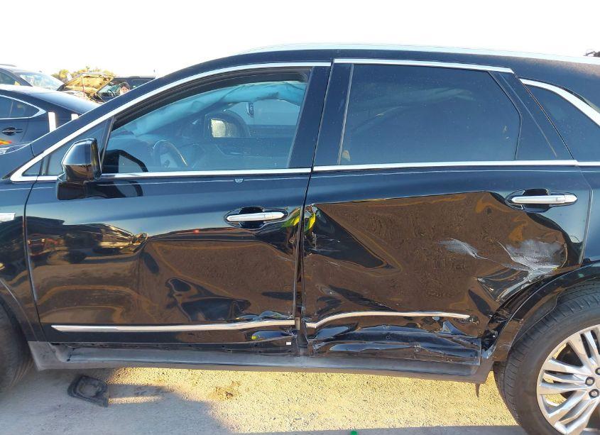 Photo 14 of 2017 Cadillac Xt5 PREMIUM LUXURY (VIN 1GYKNCRS7HZ156232)