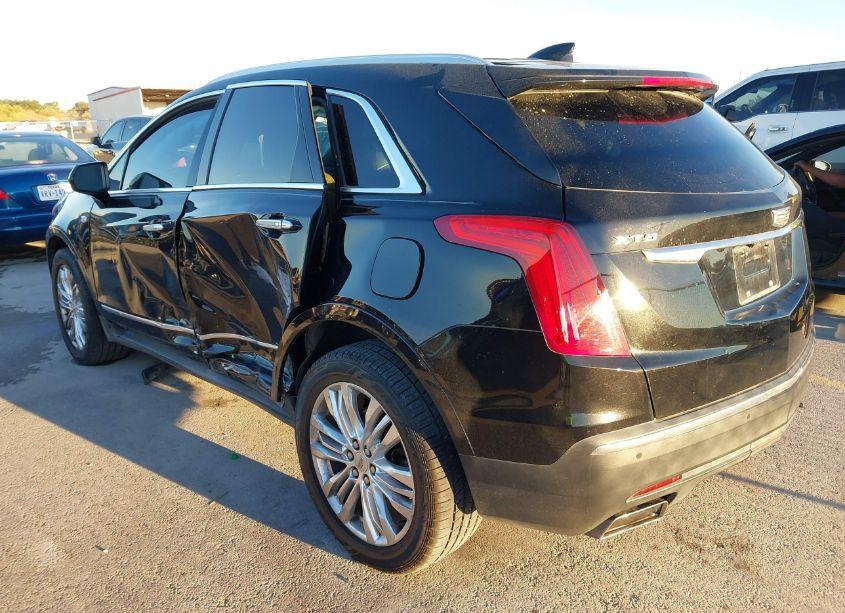 Photo 3 of 2017 Cadillac Xt5 PREMIUM LUXURY (VIN 1GYKNCRS7HZ156232)