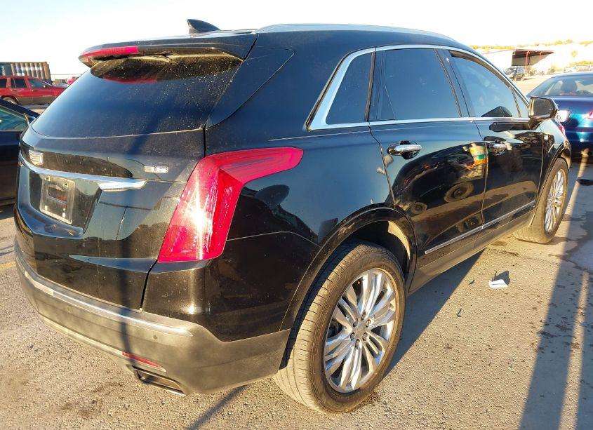 Photo 4 of 2017 Cadillac Xt5 PREMIUM LUXURY (VIN 1GYKNCRS7HZ156232)