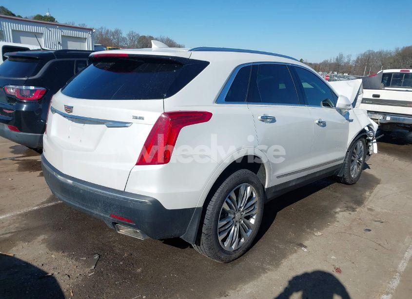 Photo 4 of 2017 Cadillac Xt5 PREMIUM LUXURY (VIN 1GYKNCRS7HZ185441)