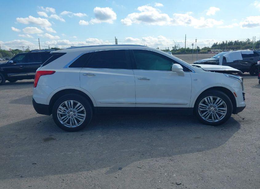 Photo 13 of 2017 Cadillac Xt5 PREMIUM LUXURY (VIN 1GYKNCRS7HZ249090)