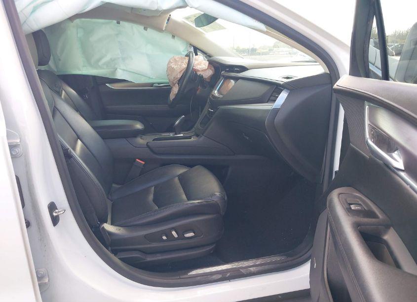 Photo 5 of 2017 Cadillac Xt5 PREMIUM LUXURY (VIN 1GYKNCRS7HZ249090)