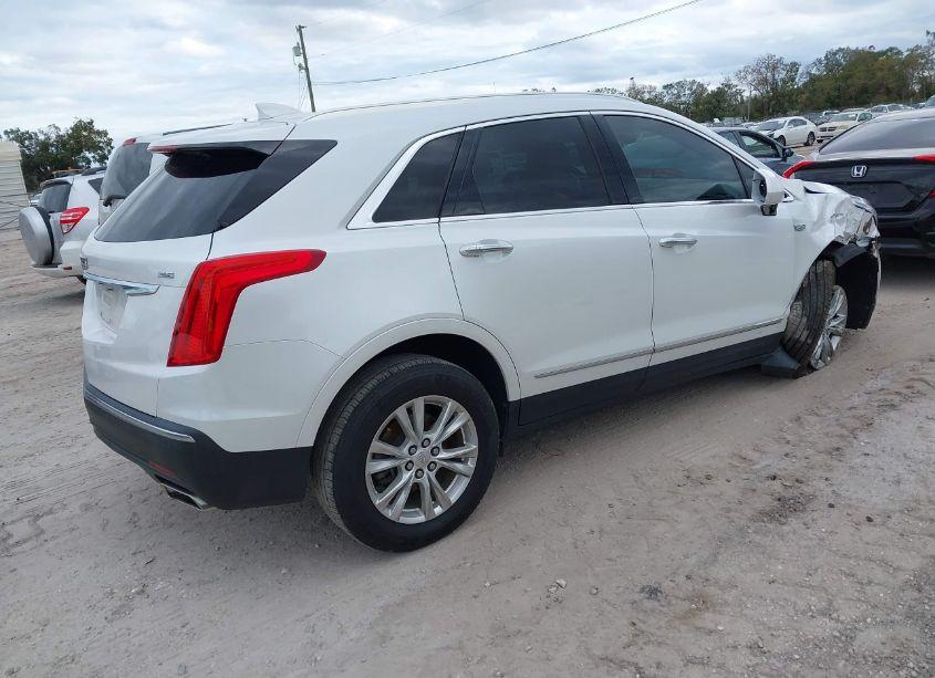 Photo 4 of 2018 Cadillac Xt5 LUXURY (VIN 1GYKNCRS7JZ138187)
