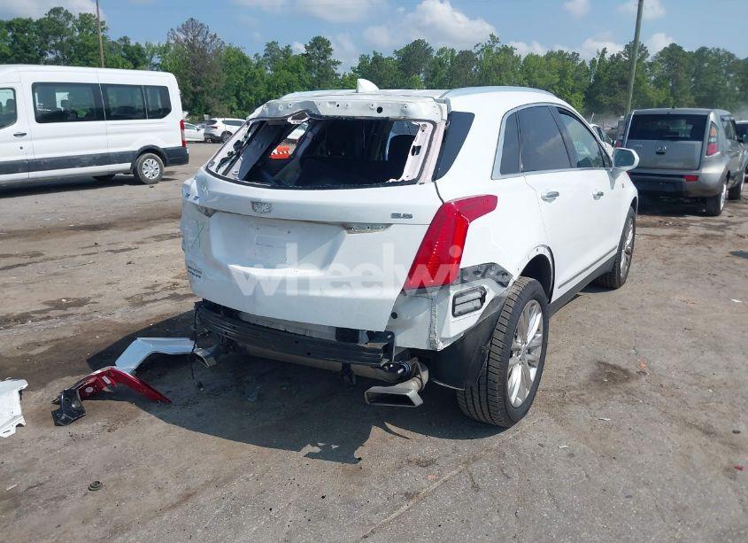 Photo 4 of 2018 Cadillac Xt5 LUXURY (VIN 1GYKNCRS7JZ244770)