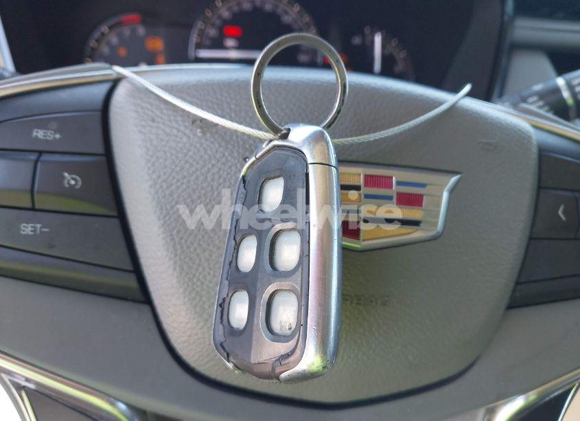 Photo 11 of 2017 Cadillac Xt5 PREMIUM LUXURY (VIN 1GYKNCRS8HZ127001)