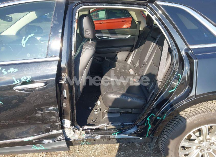 Photo 6 of 2018 Cadillac Xt5 LUXURY (VIN 1GYKNCRS8JZ207257)