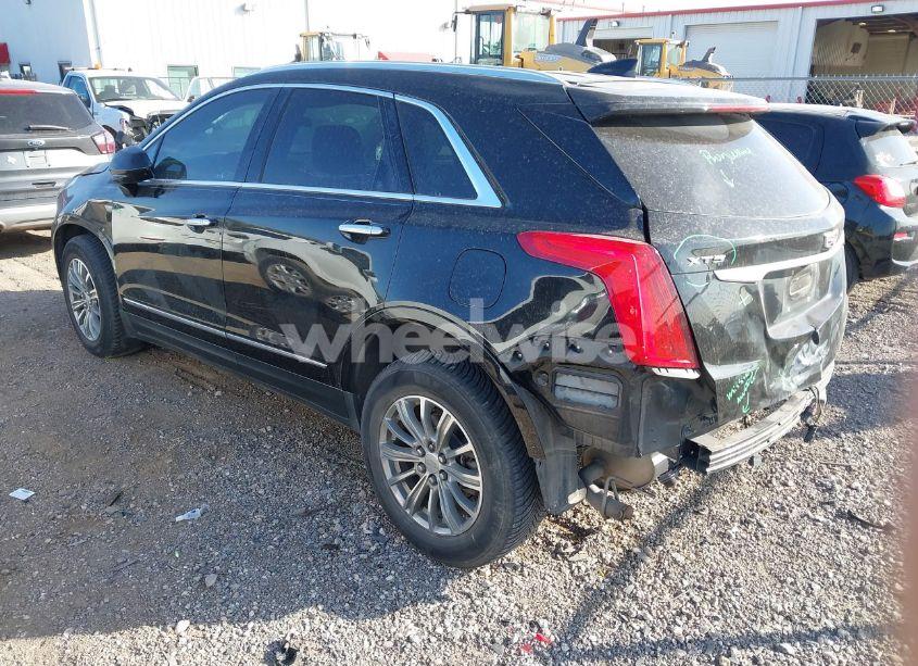 Photo 3 of 2019 Cadillac Xt5 LUXURY (VIN 1GYKNCRS8KZ174648)