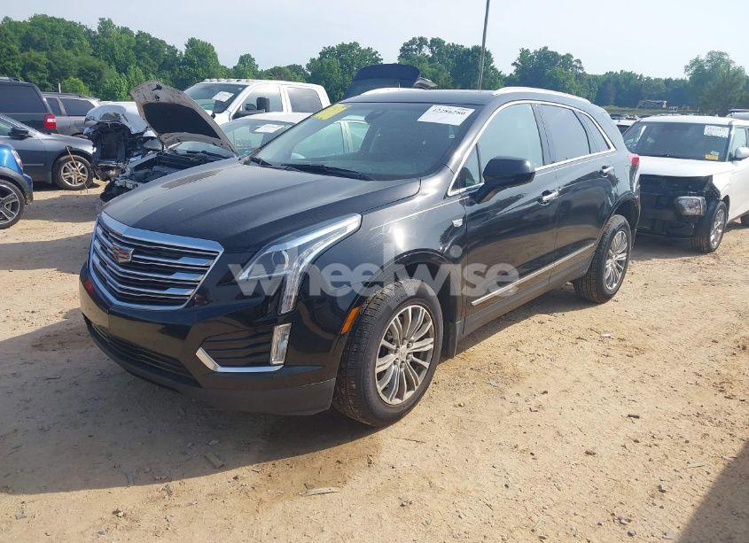 Photo 2 of 2018 Cadillac Xt5 LUXURY (VIN 1GYKNCRS9JZ173328)